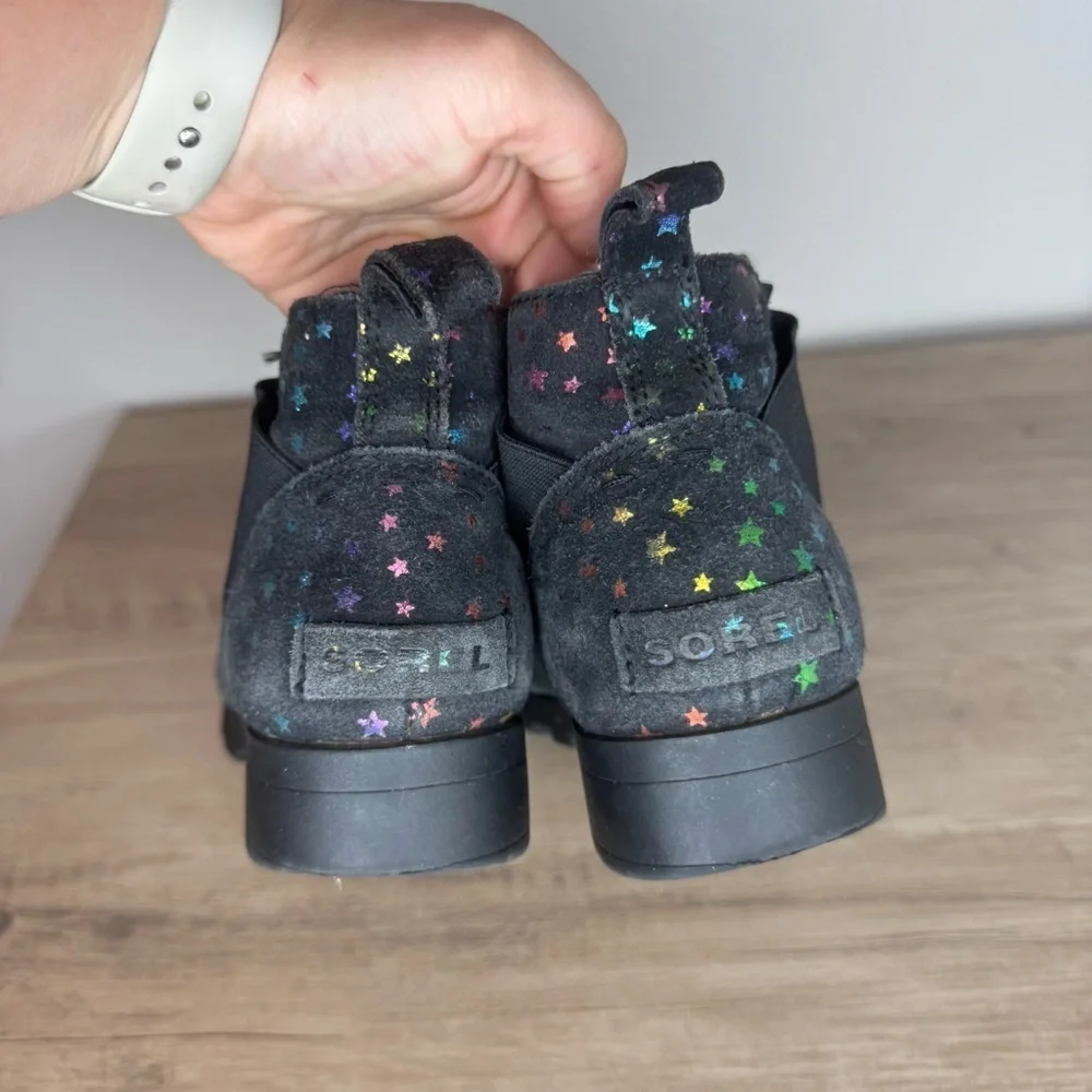 Sorel Youth Emelie Chelsea Booties Girl's Black Suede Rainbow Stars